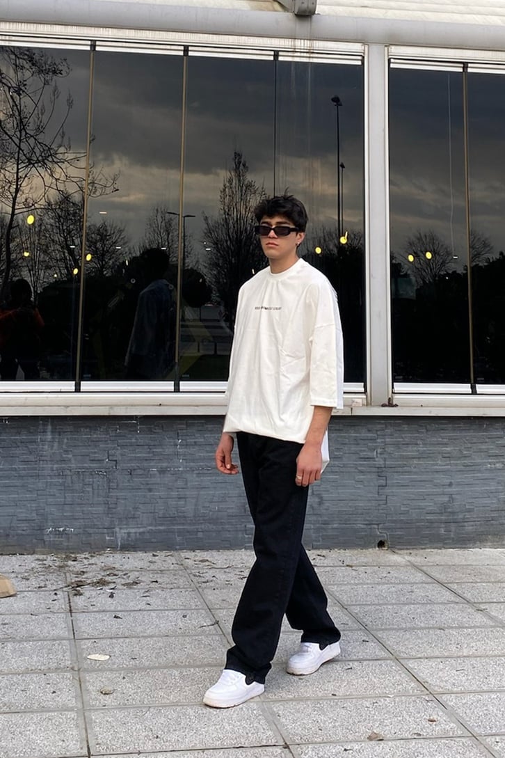Darkness Church Oversize Beyaz Tshirt