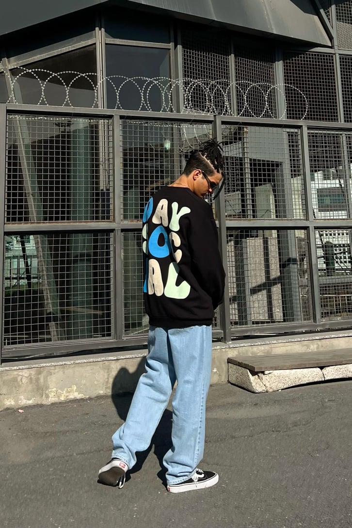 Day Social Sırt Baskılı Siyah Oversize Sweatshirt