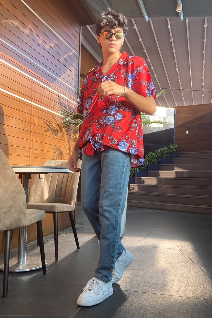 Dead in Flower Field Regular Fit Premium Gömlek
