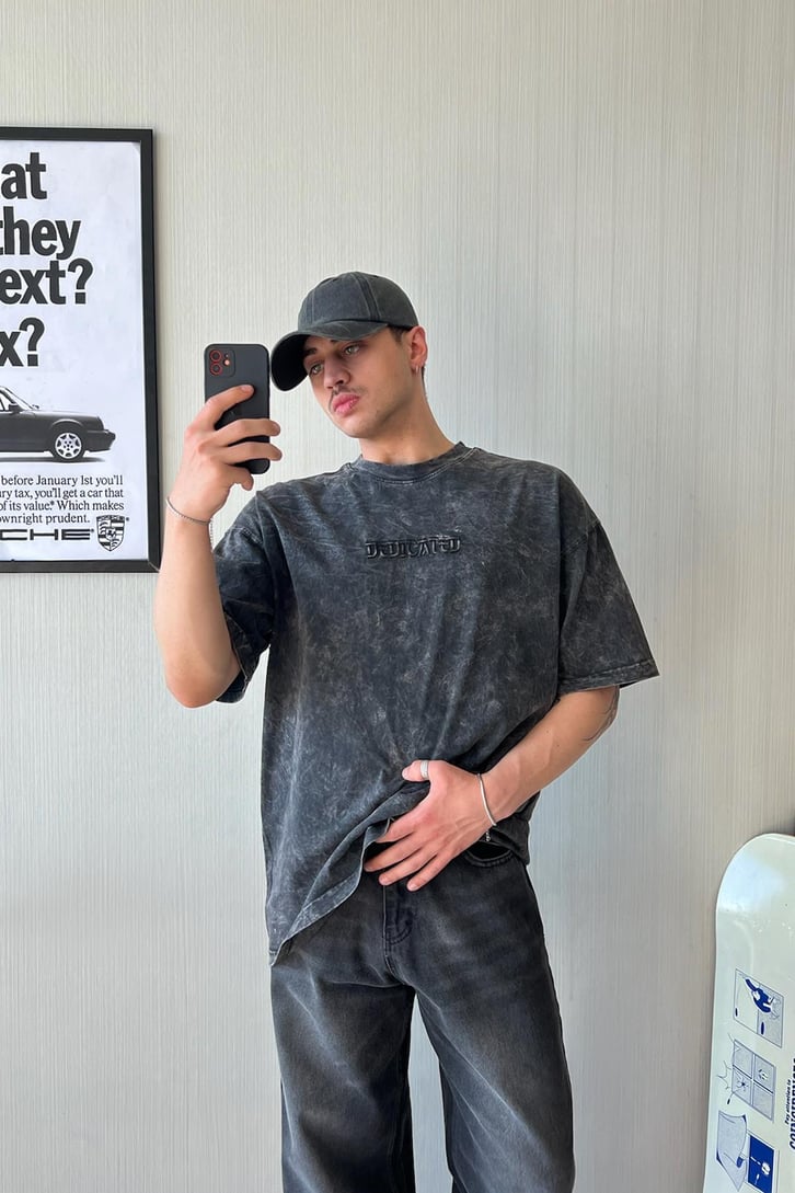 Dedicated Nakışlı Acid Wash Oversize Tişört