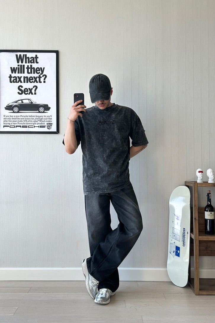 Dedicated Nakışlı Acid Wash Oversize Tişört