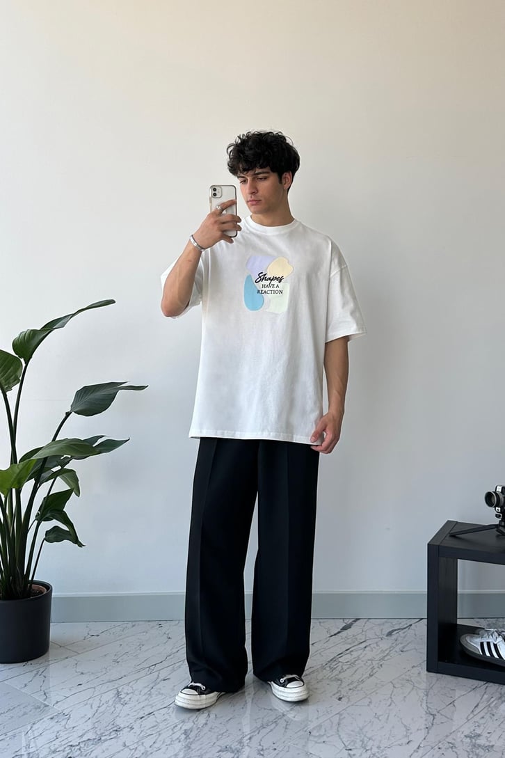 Desen Baskılı Beyaz Oversize Tişört