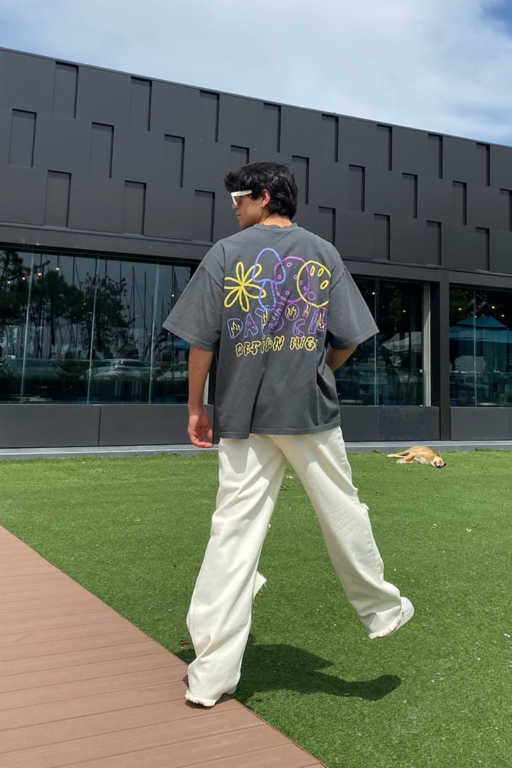 Design High Doodles Sırt Baskılı Oversize Tshirt