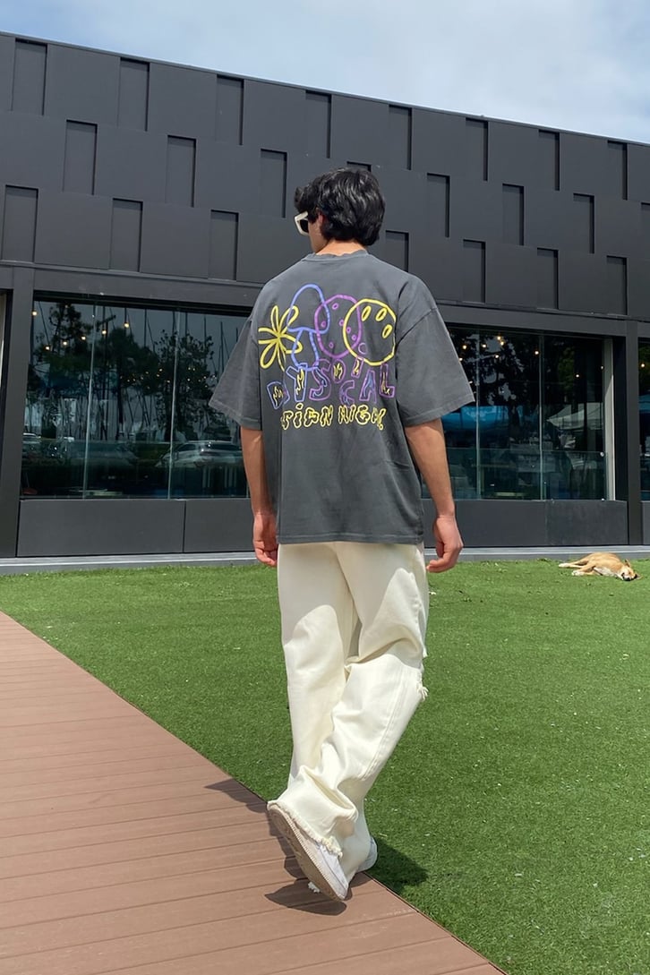 Design High Doodles Sırt Baskılı Oversize Tshirt