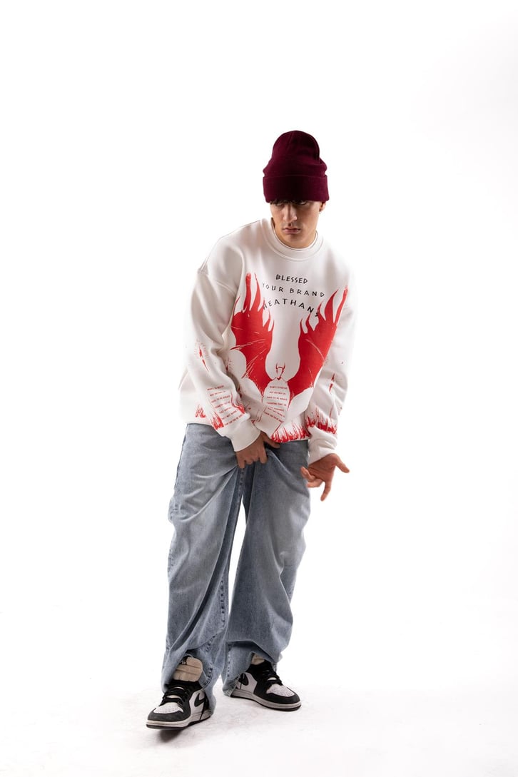 Devil Baskılı Beyaz Oversize Sweatshirt