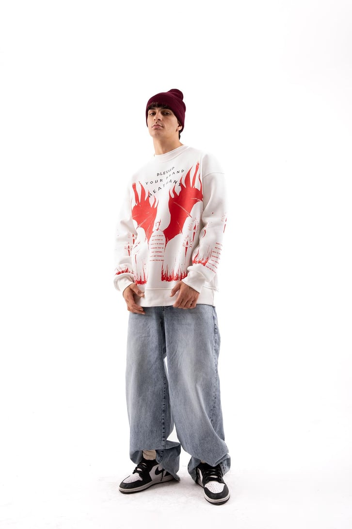 Devil Baskılı Beyaz Oversize Sweatshirt