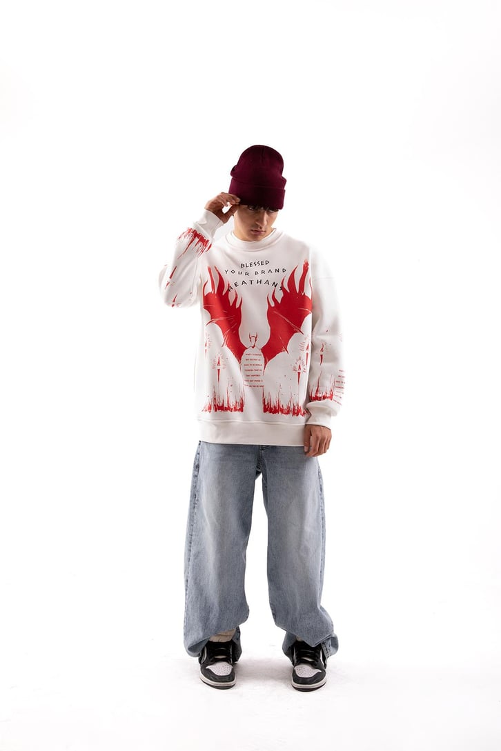 Devil Baskılı Beyaz Oversize Sweatshirt