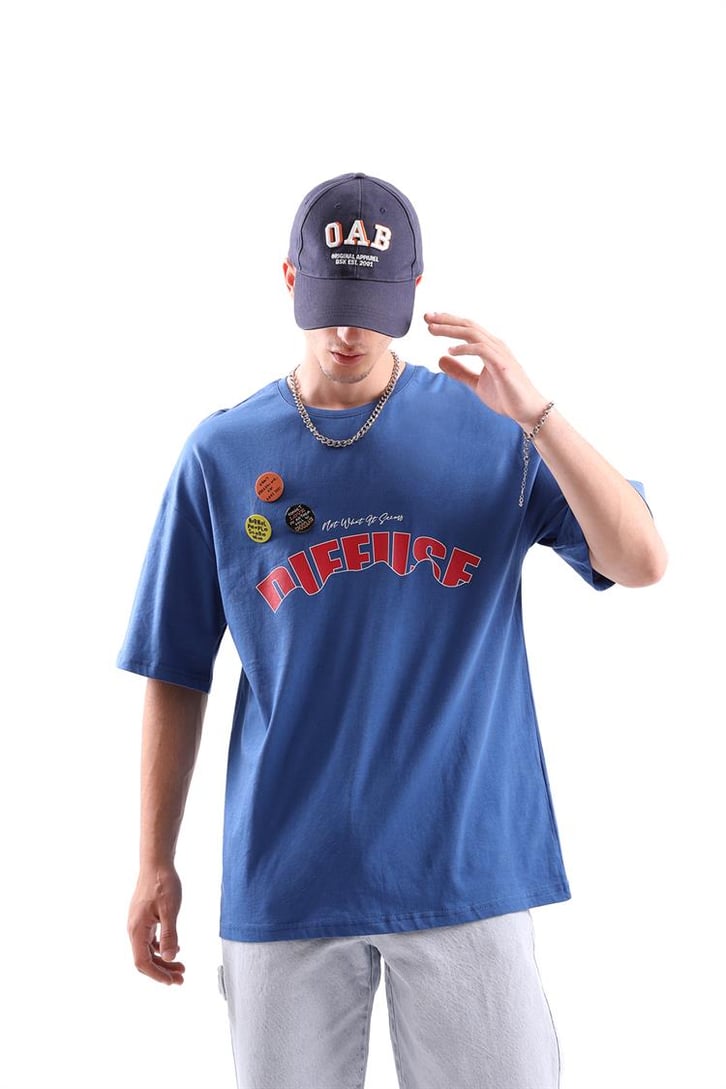 Diffuse Baskılı Rozet Aksesuarlı Oversize Tshirt