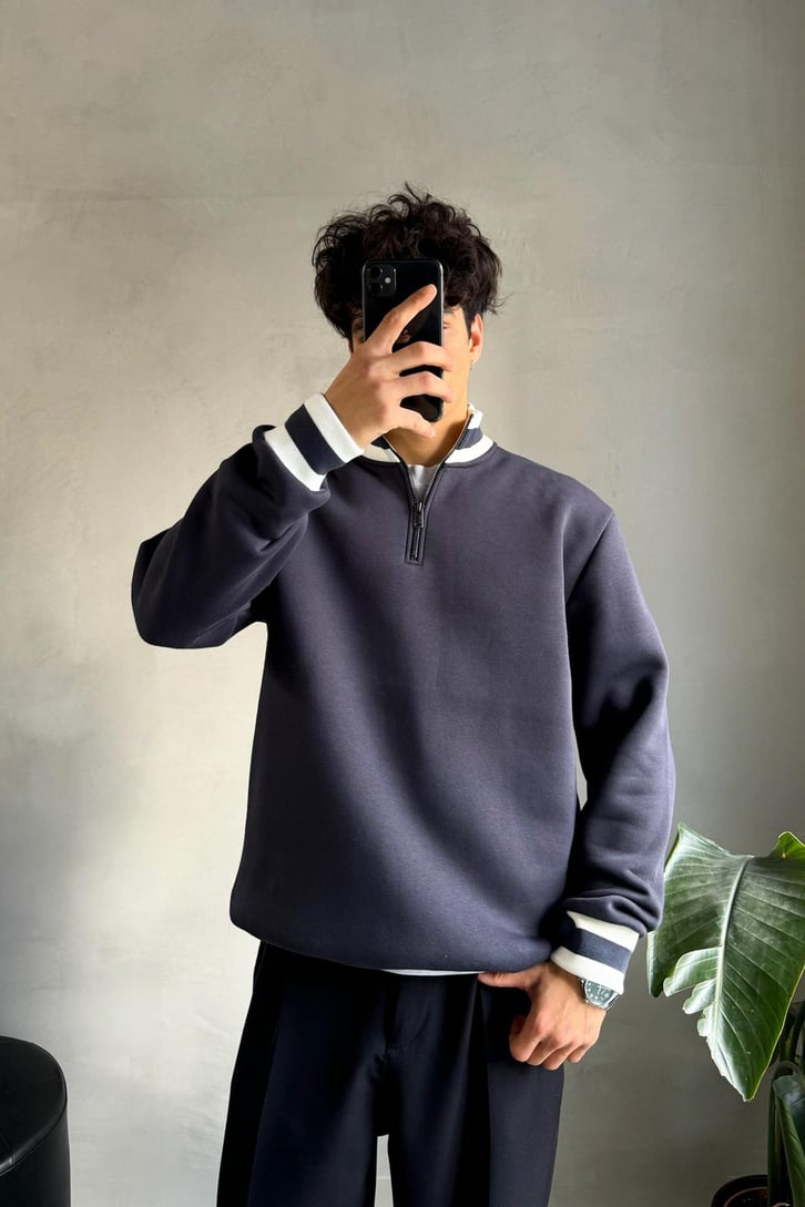 Dik Yaka Fermuarlı Oversize Sweatshirt