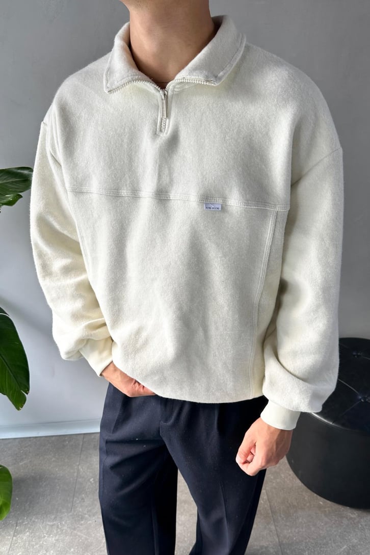 Dik Yaka Halt Zip Şardonlu Kumaş Sweatshirt