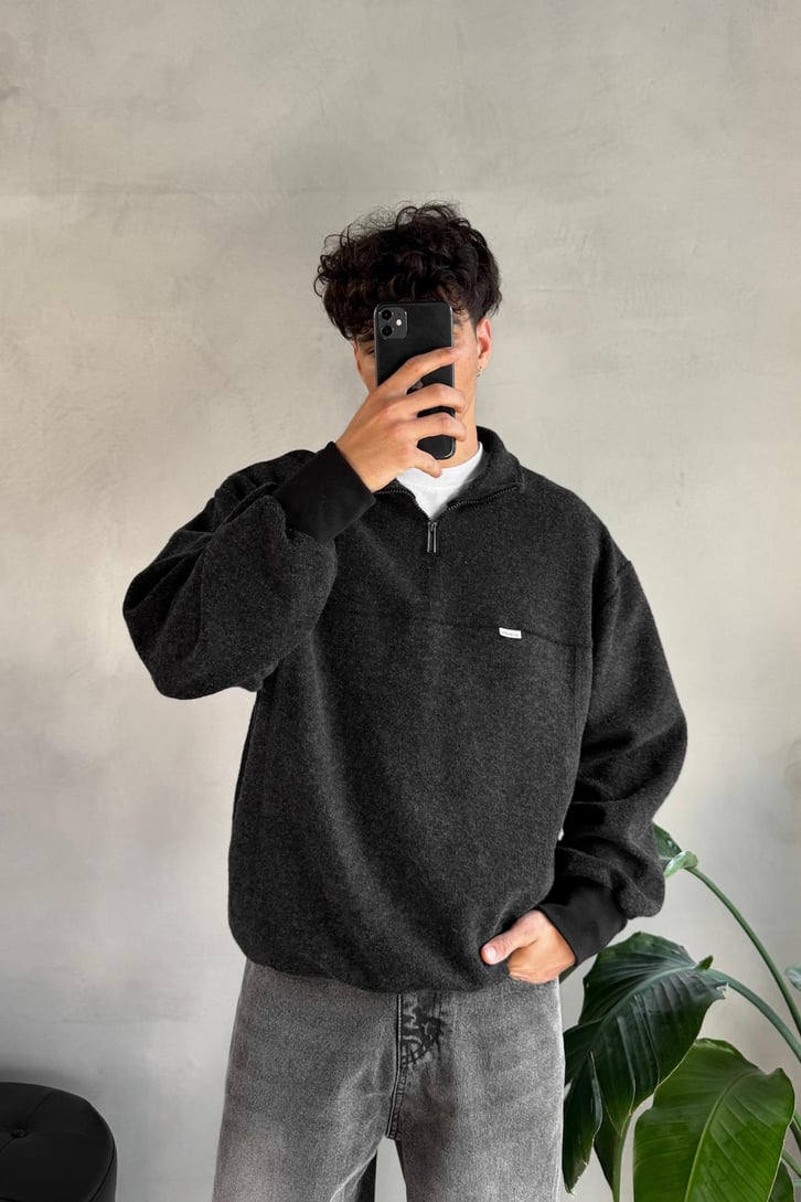 Dik Yaka Halt Zip Şardonlu Kumaş Sweatshirt