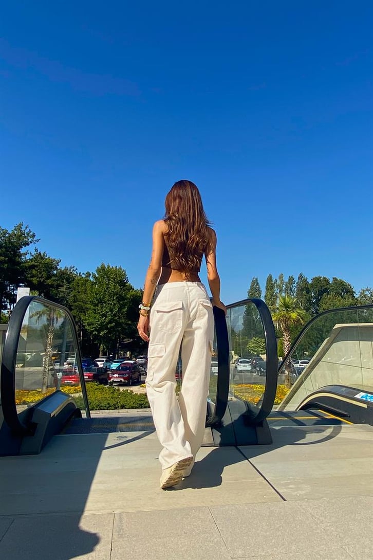 Dikiş Detay Askılı Kahverengi Crop