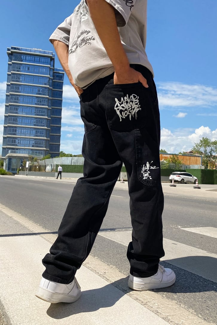 Dikiş Detay Baskılı Siyah Regular Fit Jean