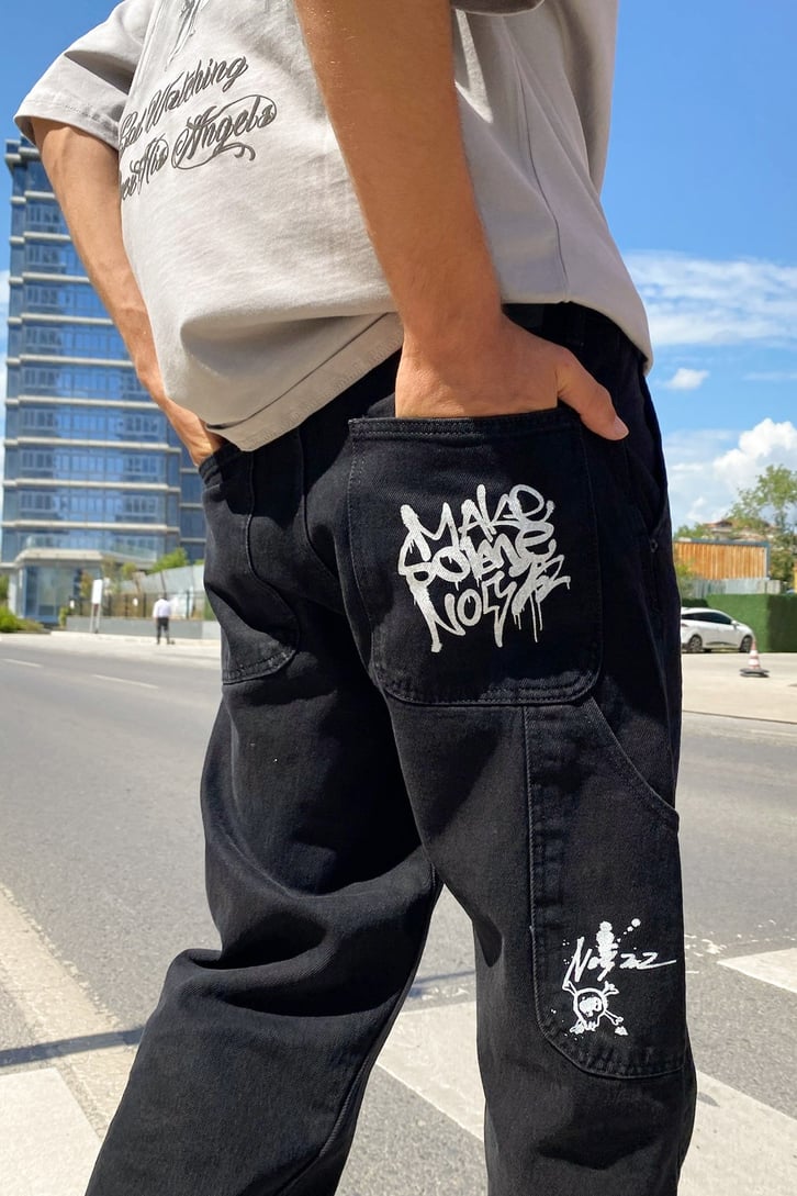 Dikiş Detay Baskılı Siyah Regular Fit Jean