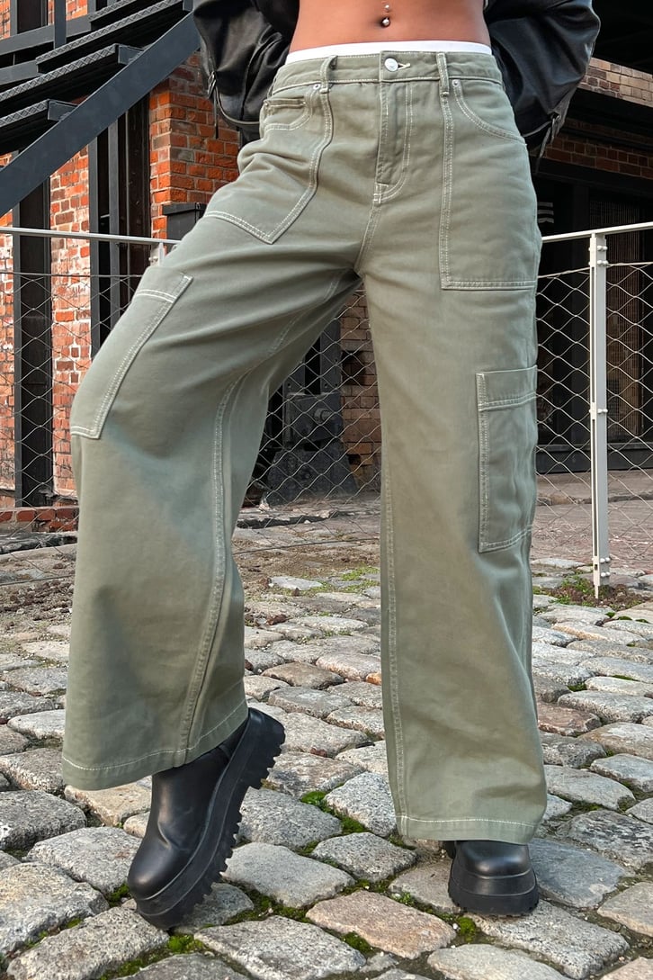 Dikiş Detay Cepli Haki Baggy Jean