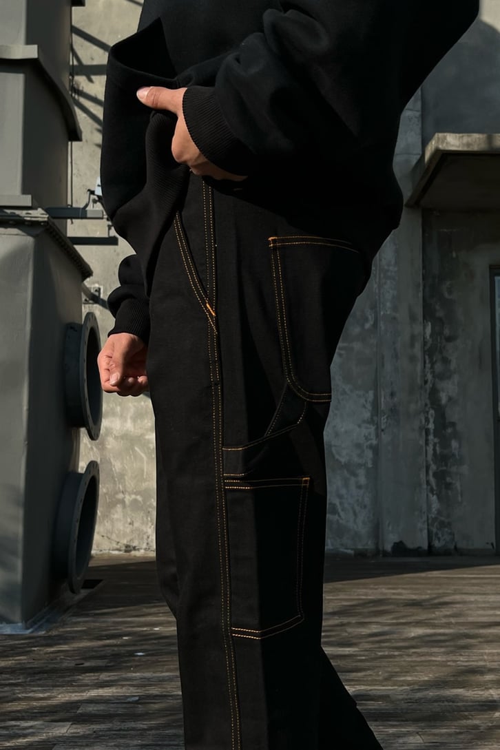 Dikiş Detay Siyah Regular Fit Jean