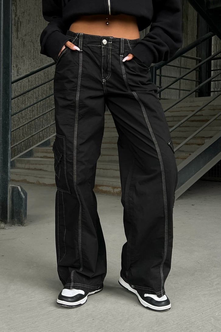 Dikiş Detaylı Cepli Baggy Pantolon