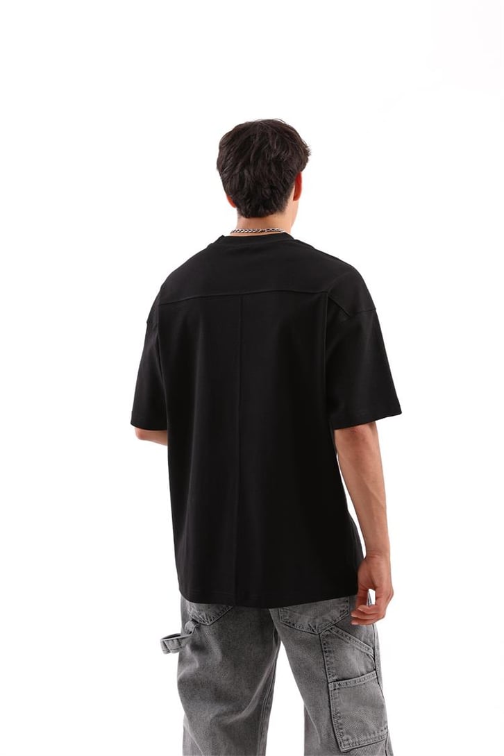 Dikiş Detaylı Siyah Oversize Tişört