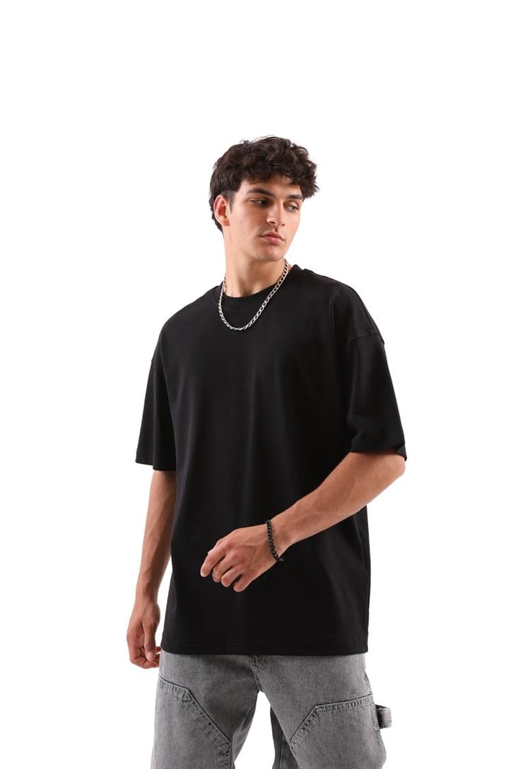 Dikiş Detaylı Siyah Oversize Tişört