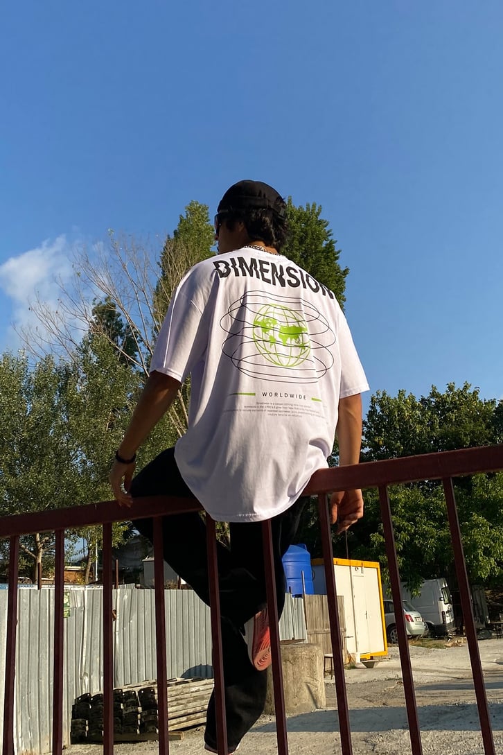 Dimension Sırt Baskılı Beyaz Oversize Tshirt