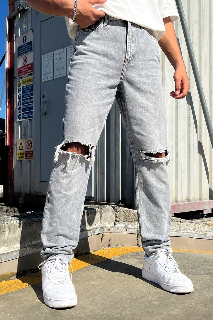 Distressed Acid Wash Regular Fit Jean