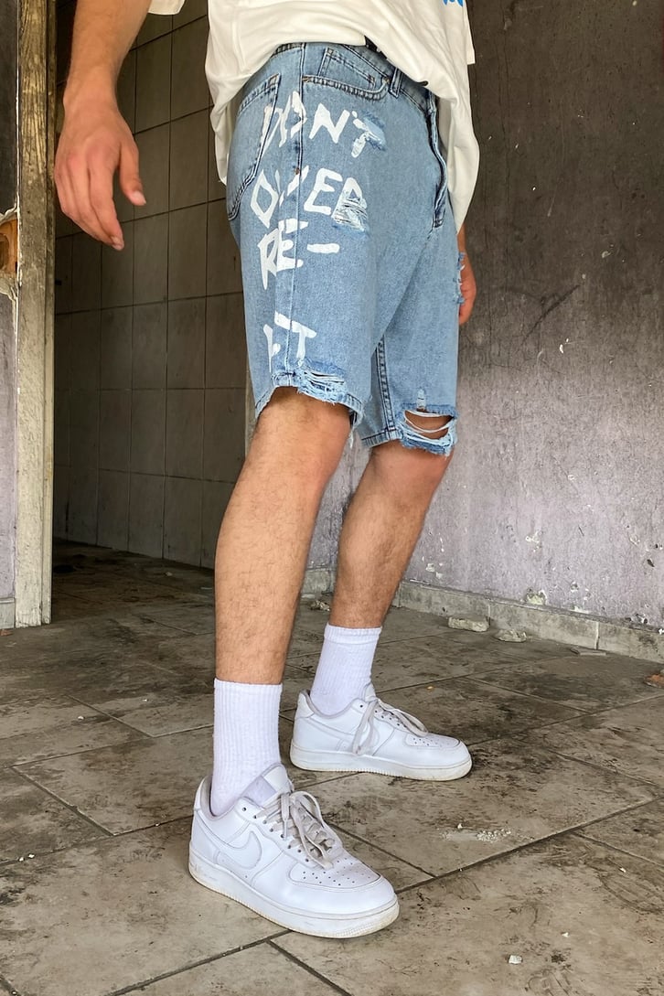 Distressed Baskılı Buz Mavisi Kot Şort