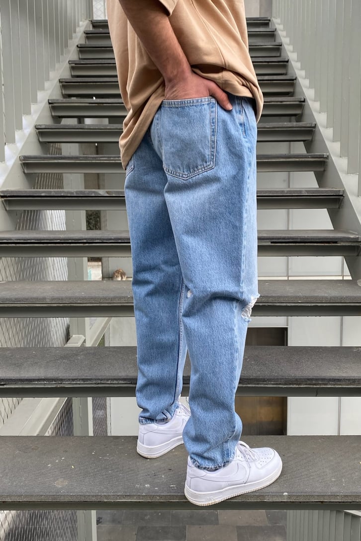 Distressed Detay Carrot Fit Jean