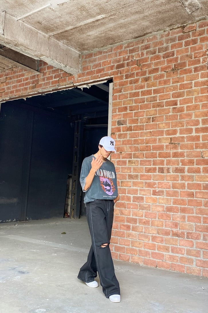 Distressed Siyah Baggy Jean