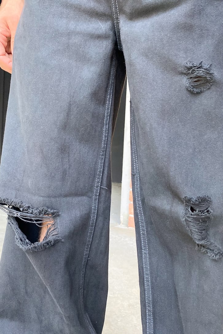 Distressed Siyah Baggy Jean