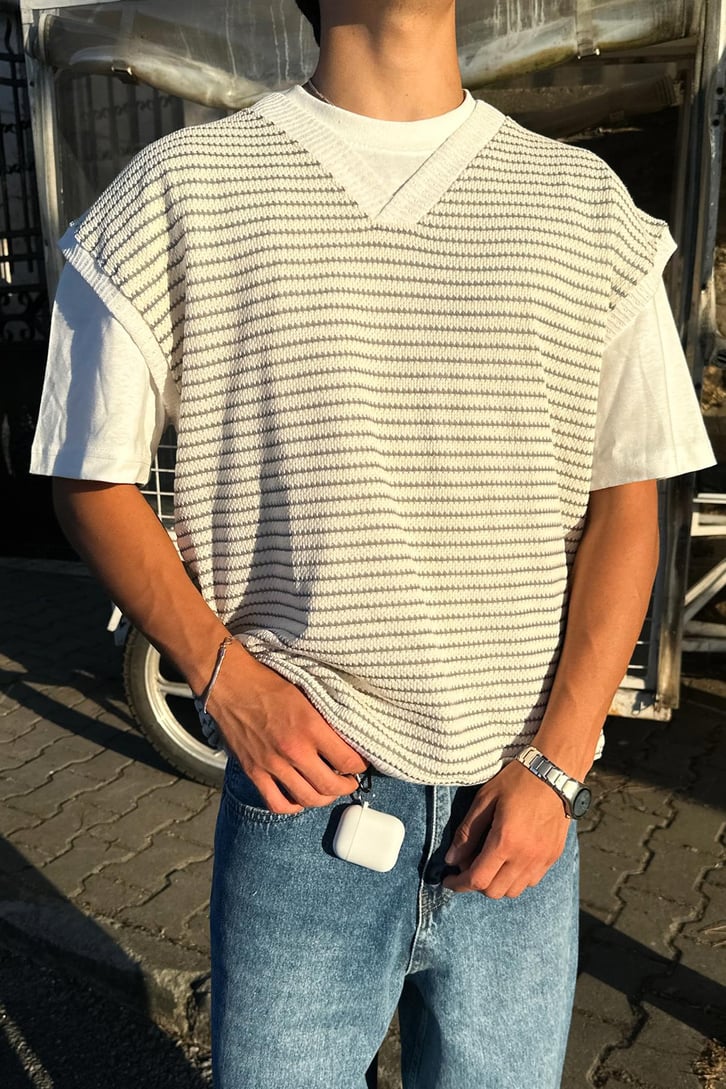 Dokulu İnce Triko Gri Çizgili Süveter