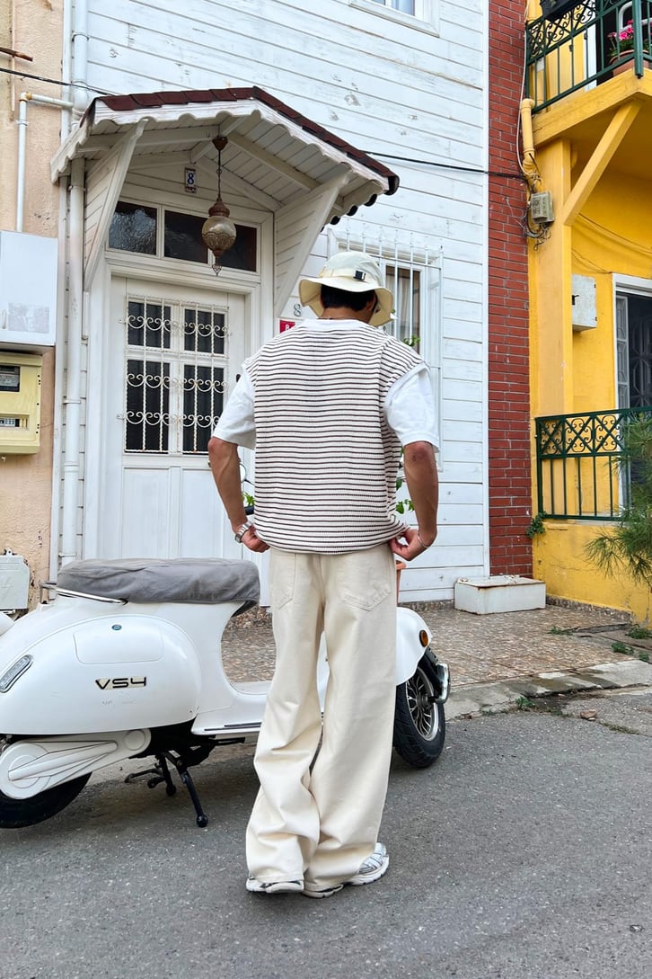 Dokulu İnce Triko Kahverengi Çizgili Süveter