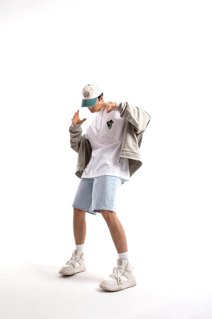 Dollars Nakışlı Beyaz Oversize Tişört