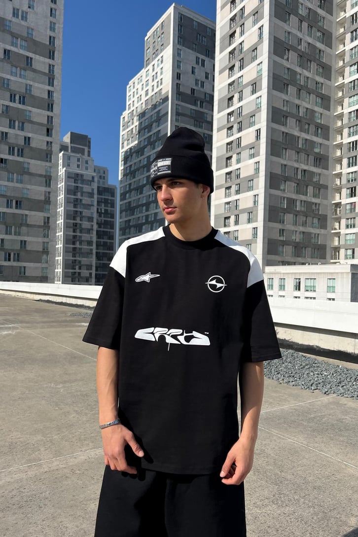 Double Color Baskılı Beyaz Oversize Tişört