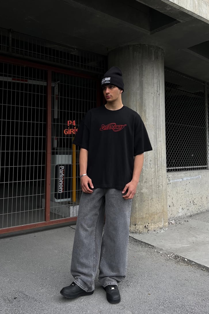 Dreamway Nakışlı Siyah Oversize Tişört