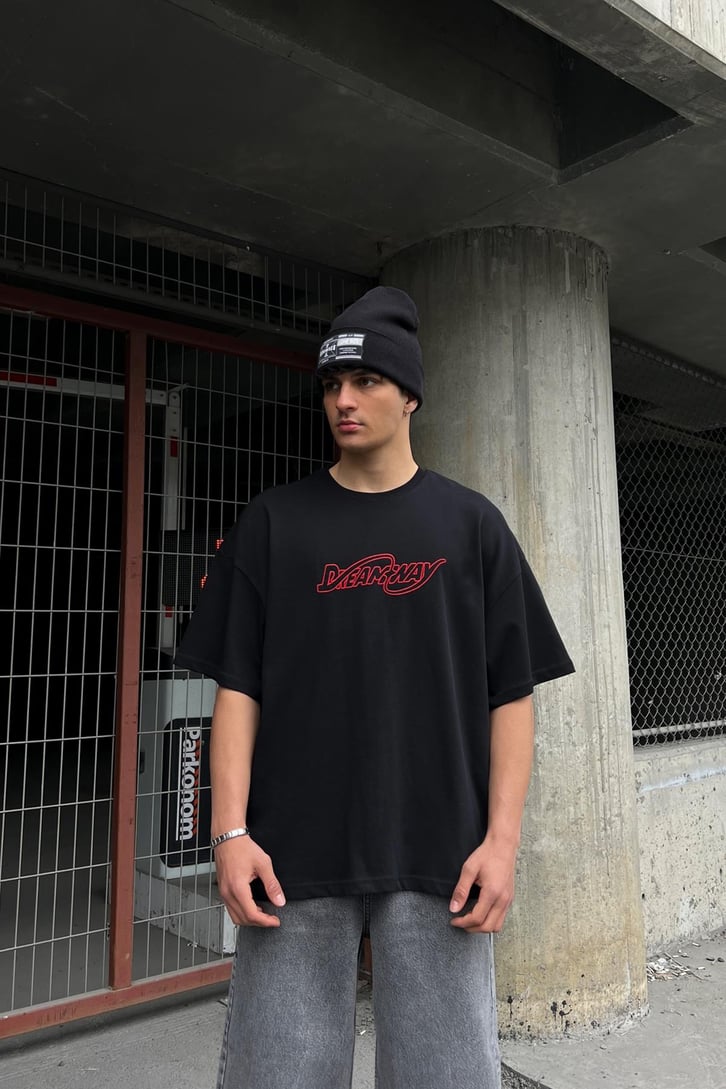 Dreamway Nakışlı Siyah Oversize Tişört