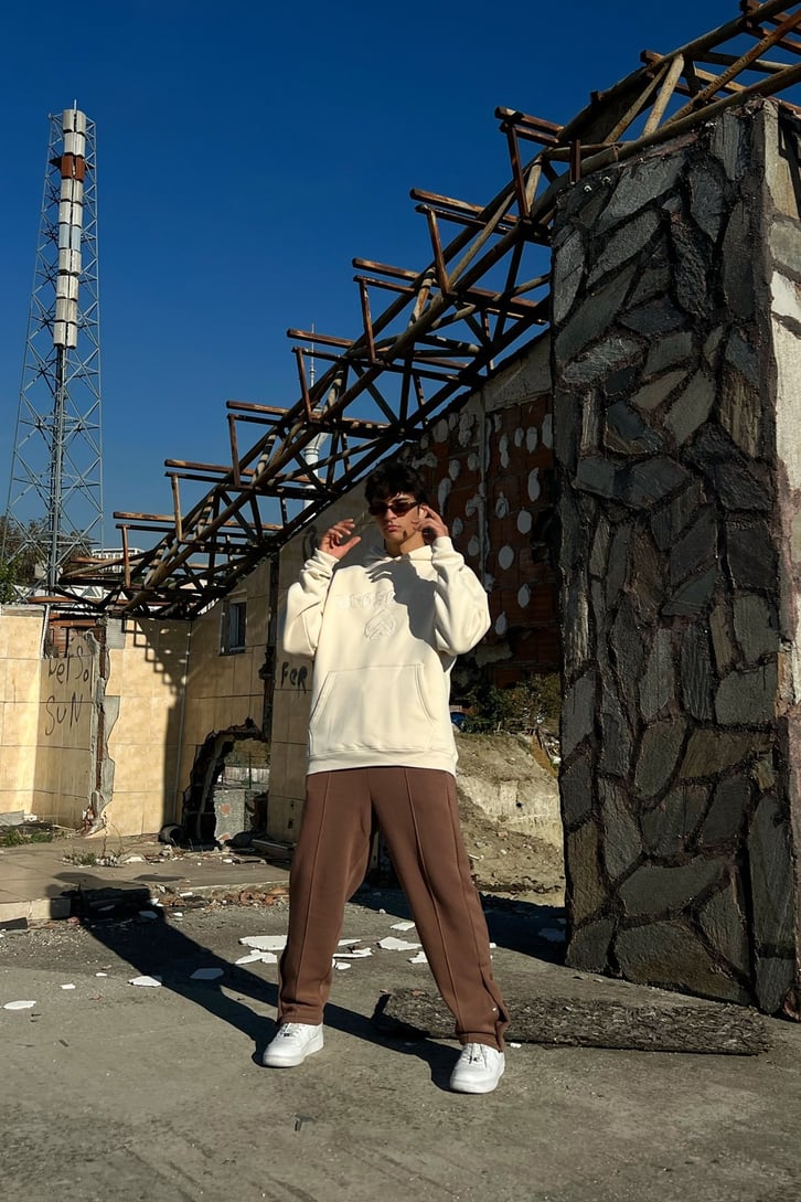 Dropouts Nakışlı Oversize Sweatshirt