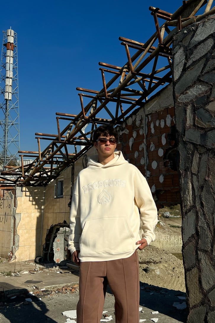 Dropouts Nakışlı Oversize Sweatshirt