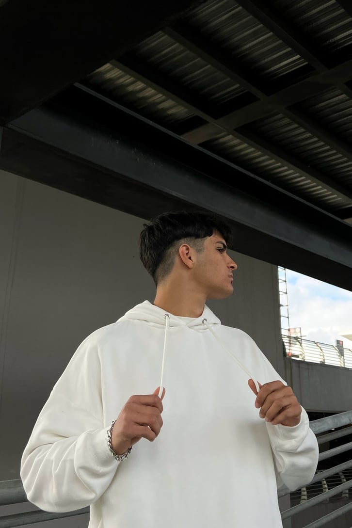 DSGN Nakışlı Basic Beyaz Oversize Sweatshirt