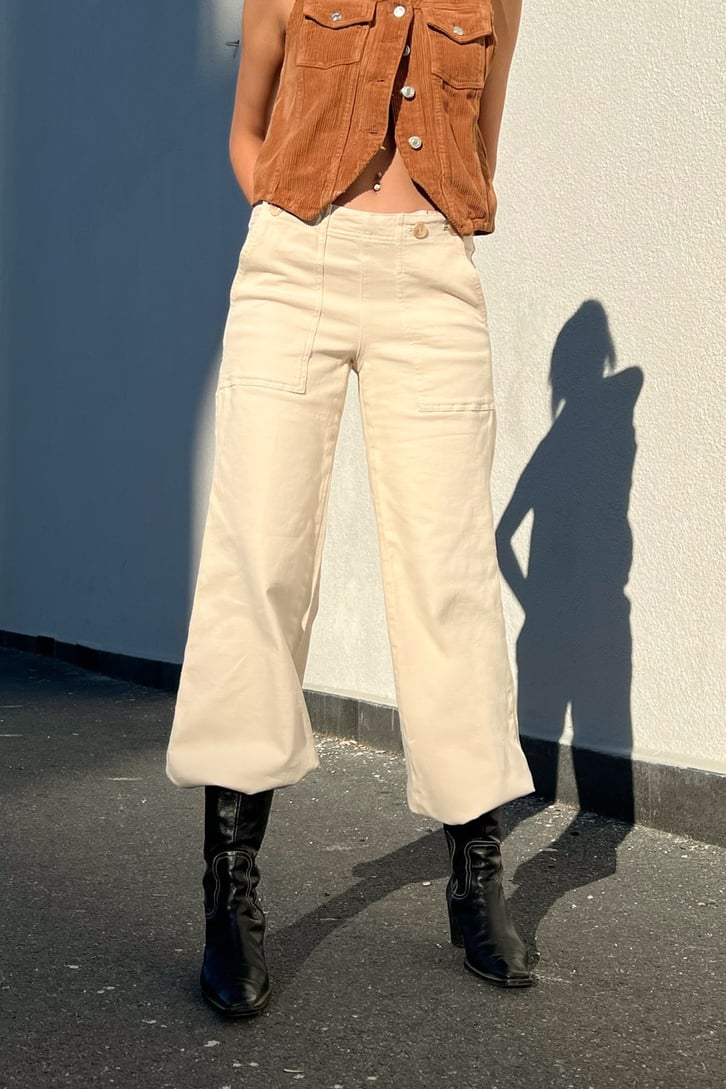 Düğme Detay Krem Baggy Pantolon