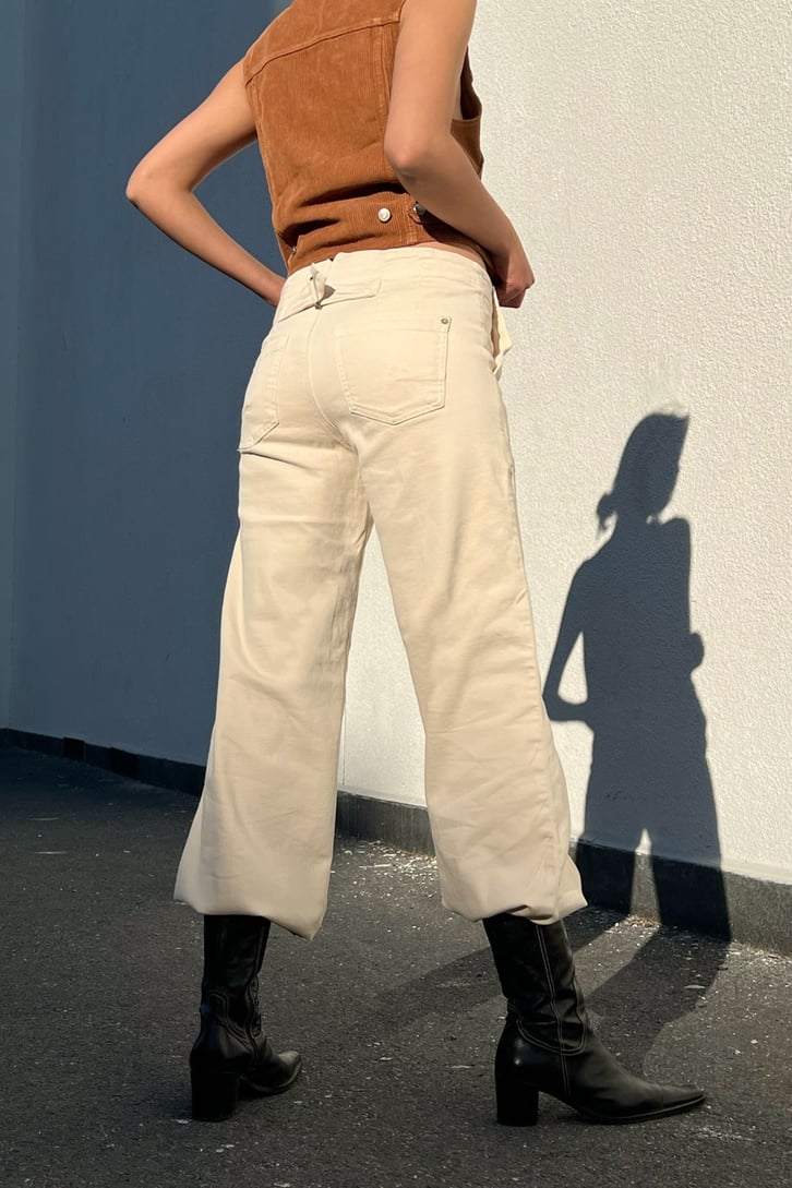 Düğme Detay Krem Baggy Pantolon