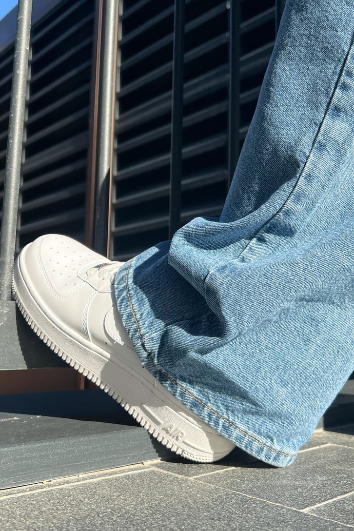 Düğme Detaylı Mavi Baggy Jean