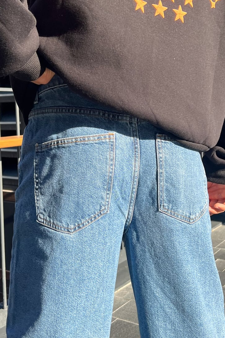 Düğme Detaylı Mavi Baggy Jean