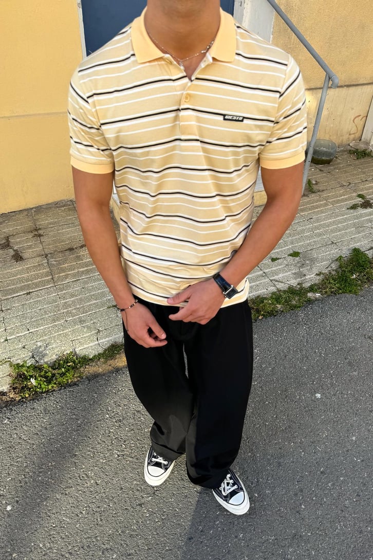 Düğmeli Polo Yaka Çizgili Tişört