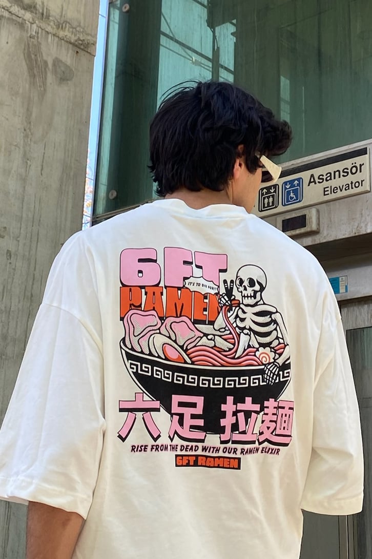 Eat Noodle! Oversize Tshirt