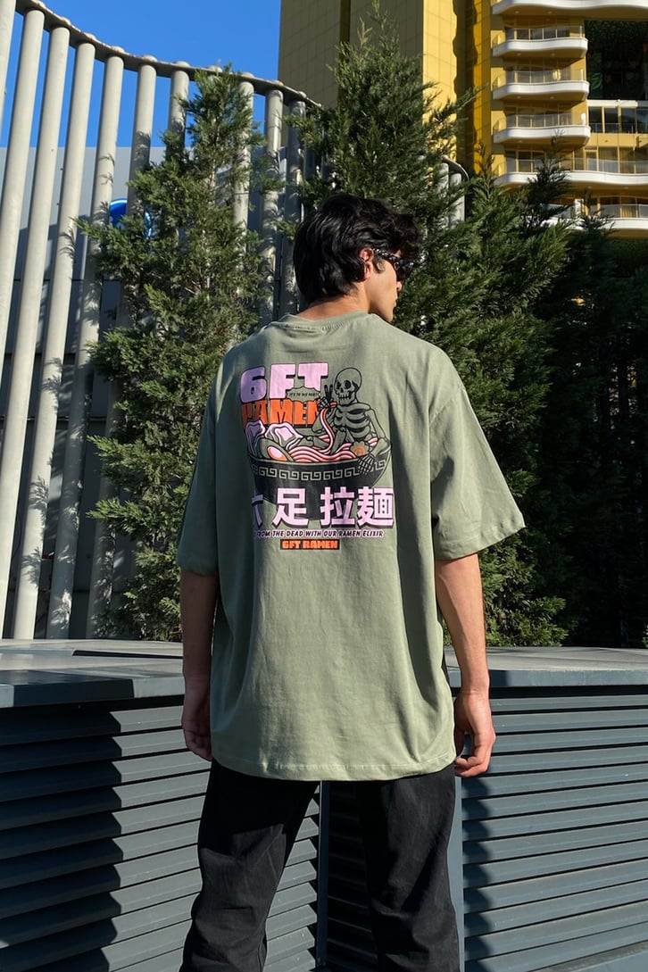 Eat Noodle! Oversize Tshirt