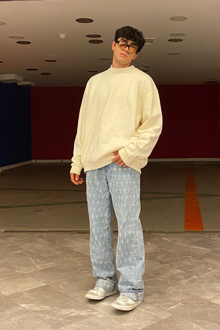 Ecru Basic Oversize Sweatshirt