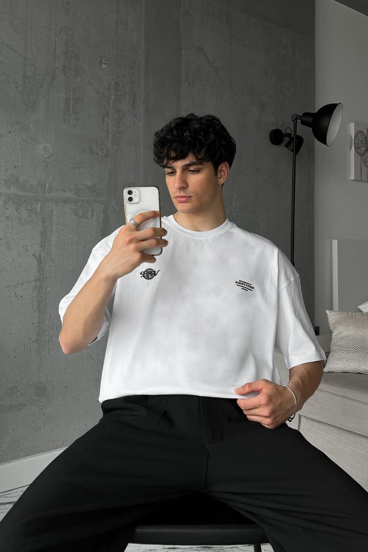 Eightyfive Baskılı Beyaz Oversize Tişört