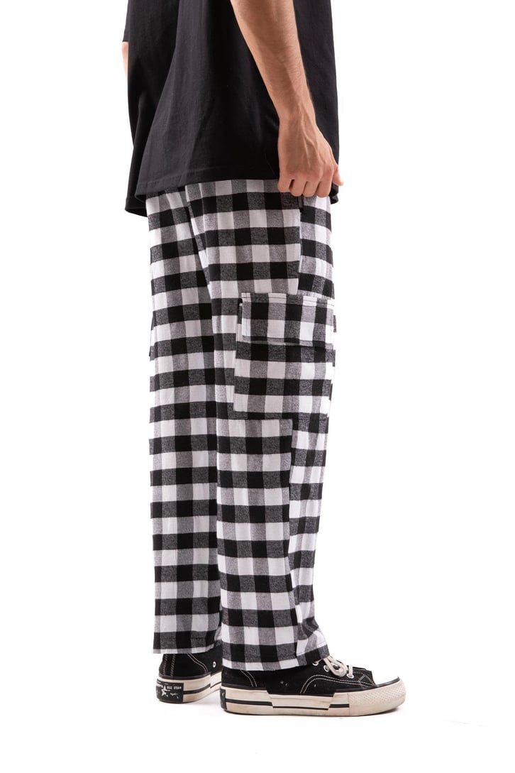 Ekose Desenli Kargo Cepli Siyah Pijama