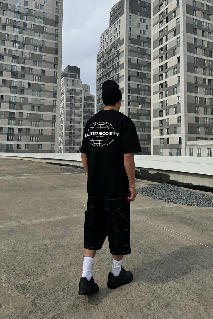 Elated Society Siyah Oversize Tişört