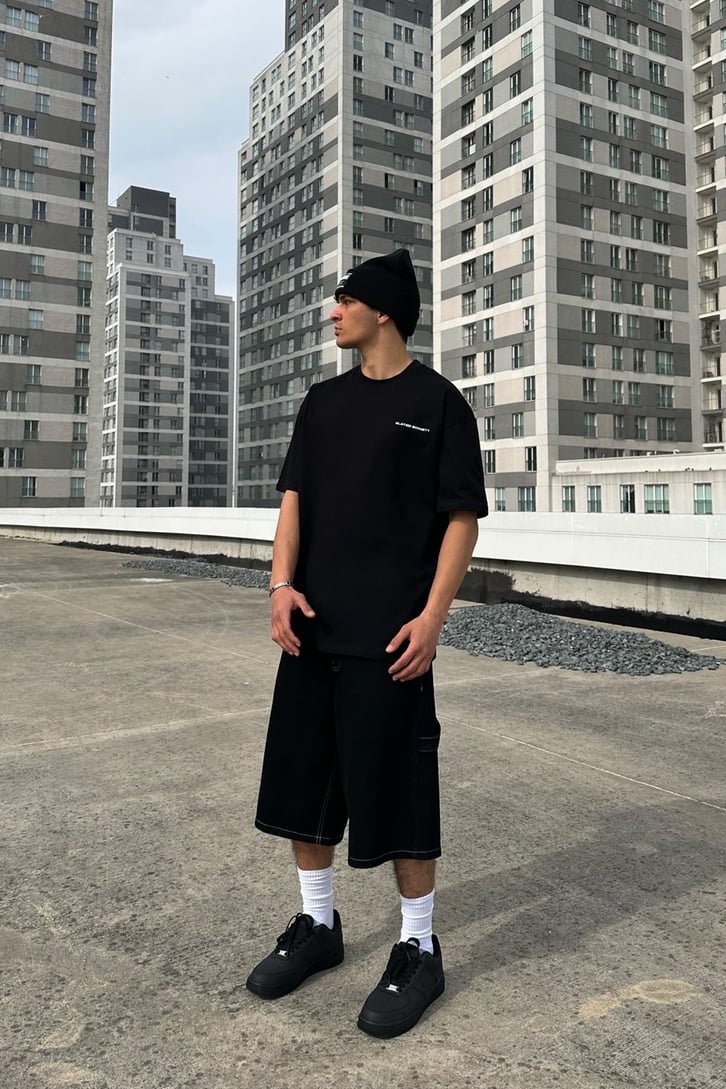 Elated Society Siyah Oversize Tişört
